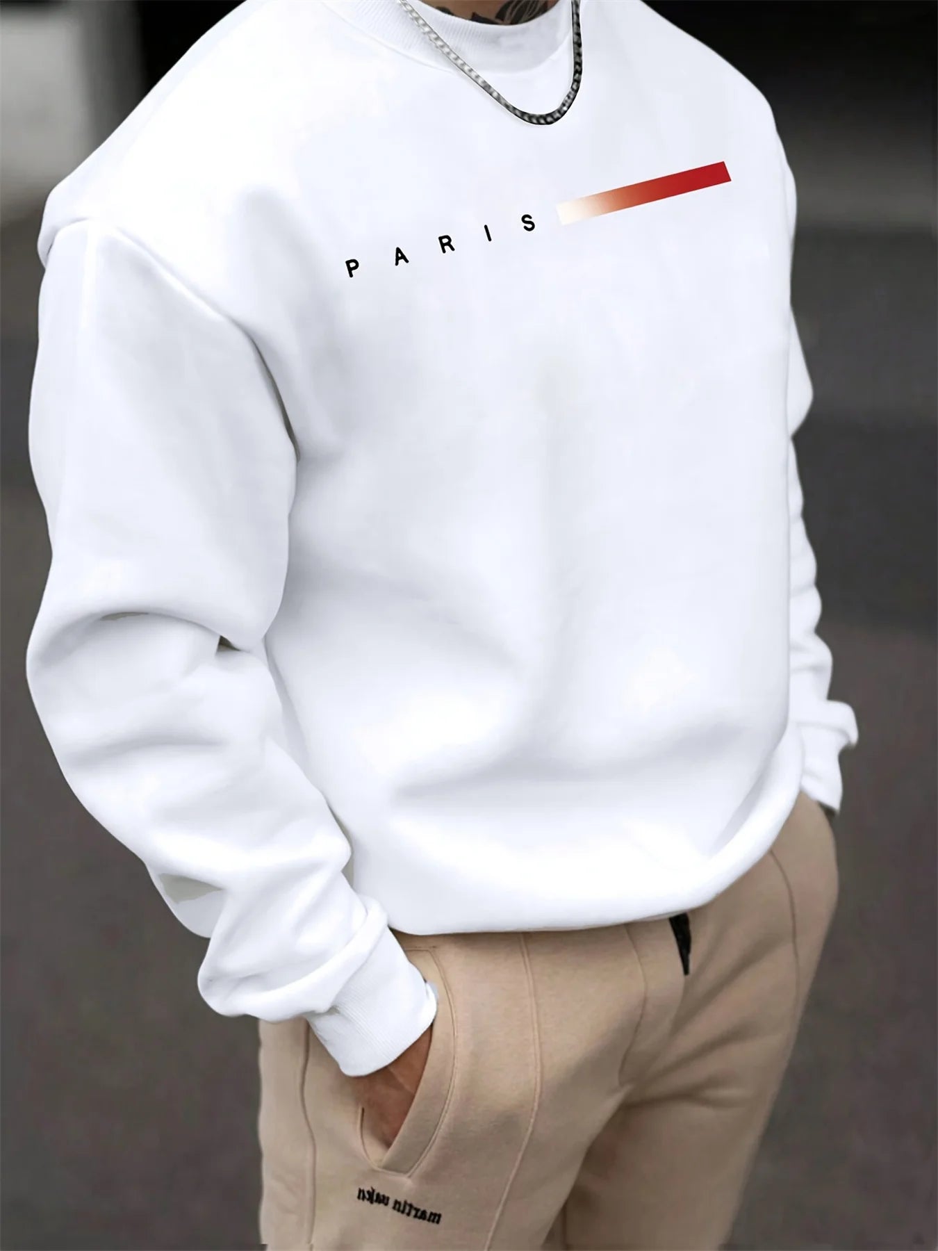 Men's autumn and winter fashionable casual loose Paris graphic print fleece pullover long sleeved round neck sweatshirt