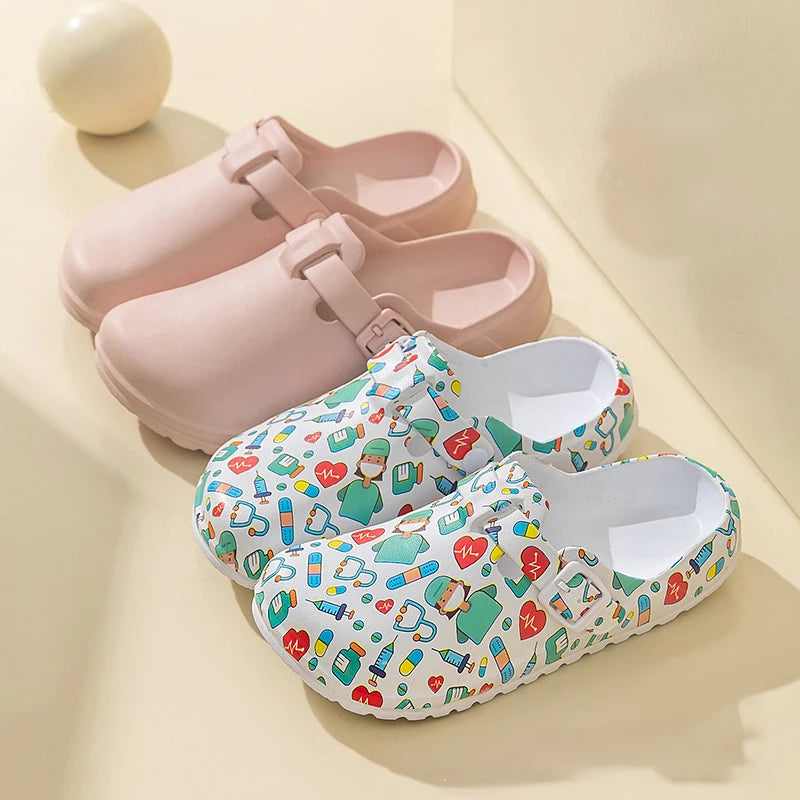 Surgical shoes for men and women breathable specialized protective clogs for doctors nurses and laboratory use sandals